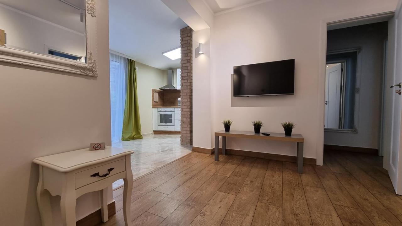 Old Town City Center Apartment Ruse Exterior foto